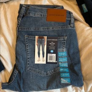 Lucky Brand woman's medium wash, jeans Skinny Jeans